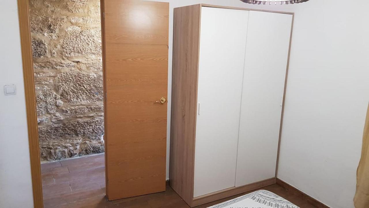 فيلا سانتياغو دي كومبوستيلافي Casa De Piedra Tipica المظهر الخارجي الصورة