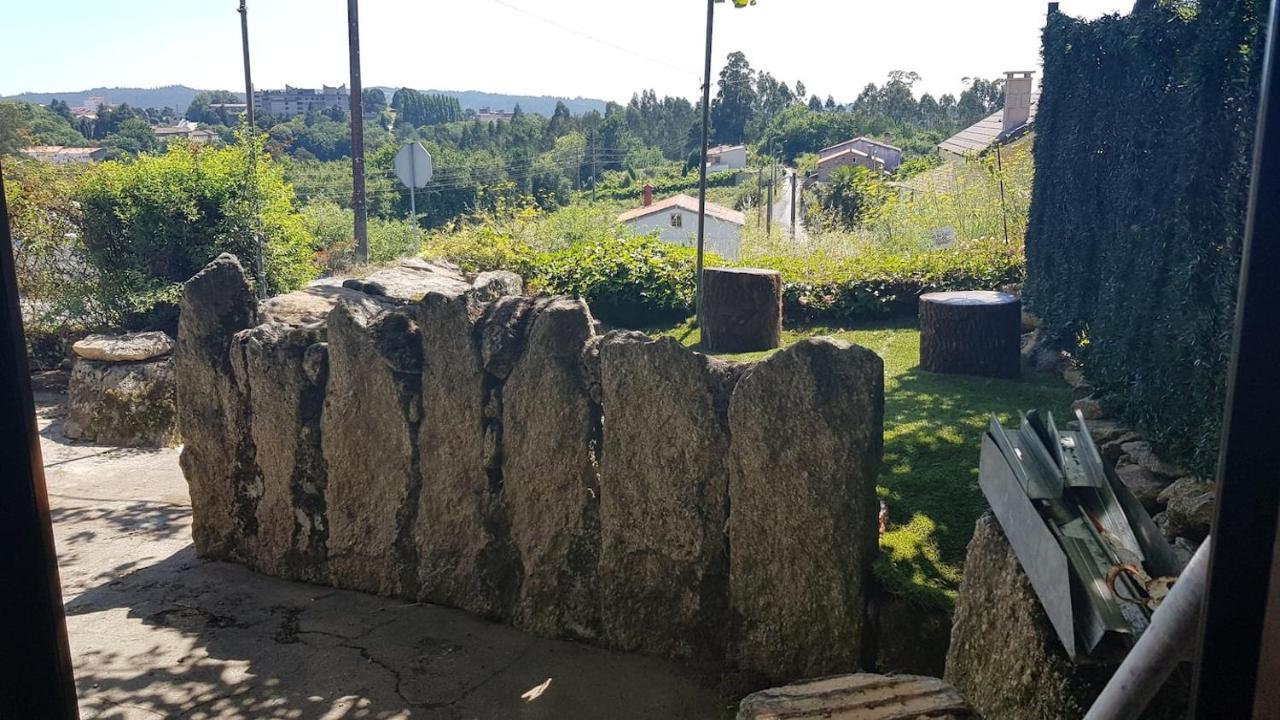 فيلا سانتياغو دي كومبوستيلافي Casa De Piedra Tipica المظهر الخارجي الصورة