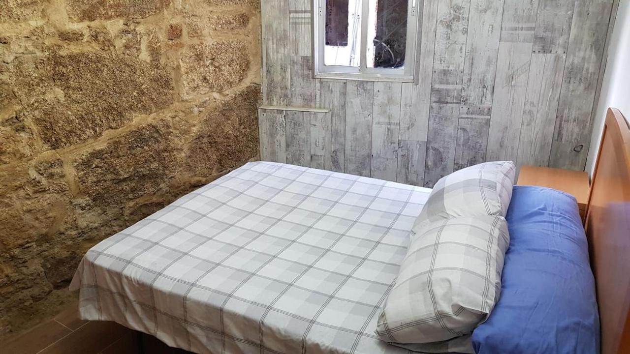 فيلا سانتياغو دي كومبوستيلافي Casa De Piedra Tipica المظهر الخارجي الصورة